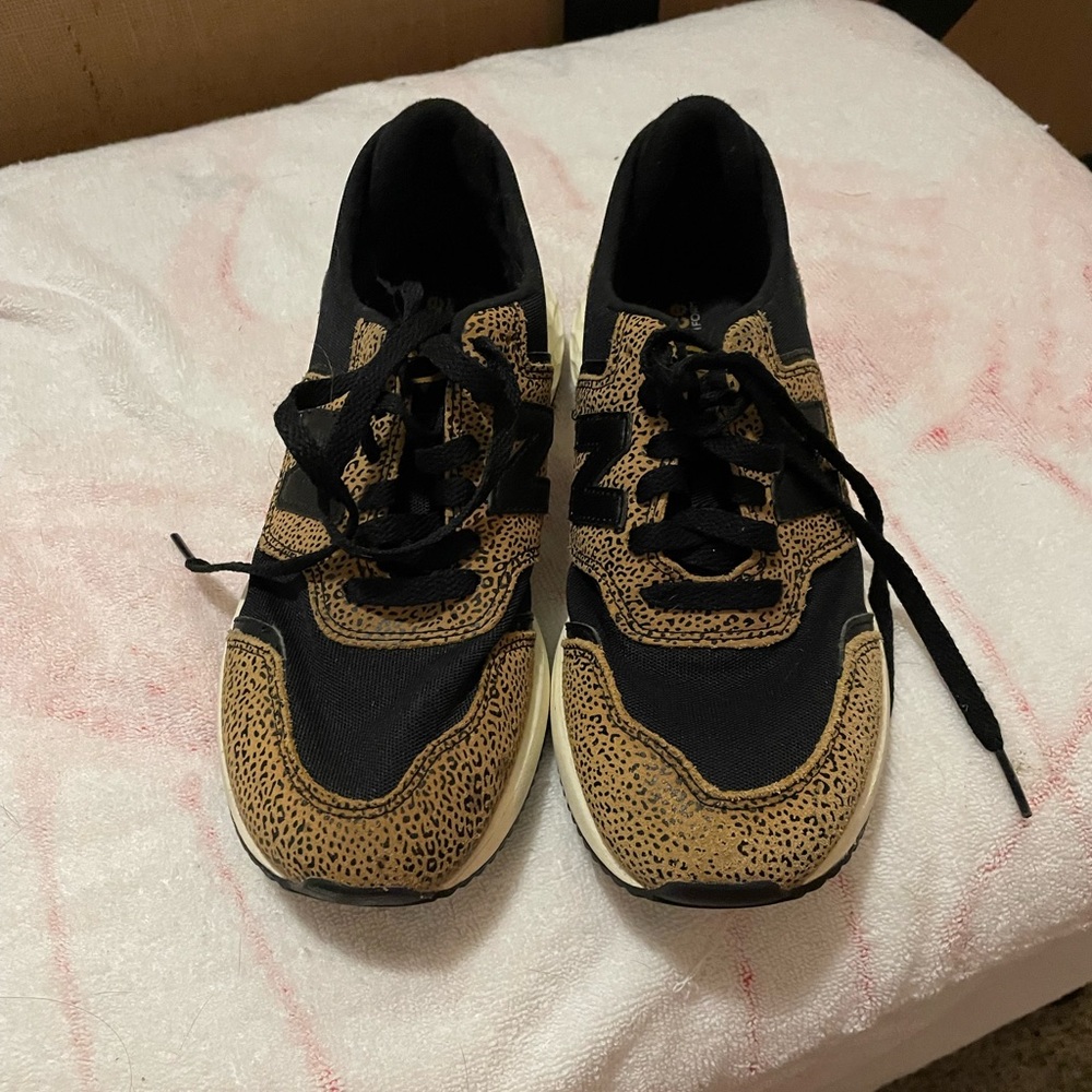 New Balance cheetah print sneaker!